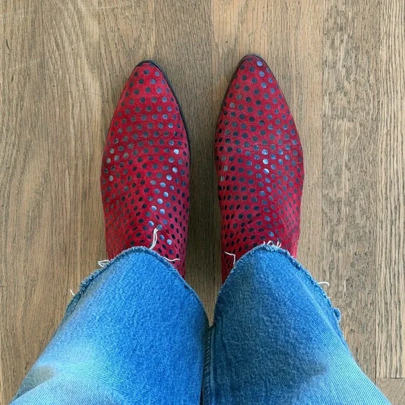 modern vice red suede polka dot chelsea boot🔴⚫️ - Picture 2 of 10